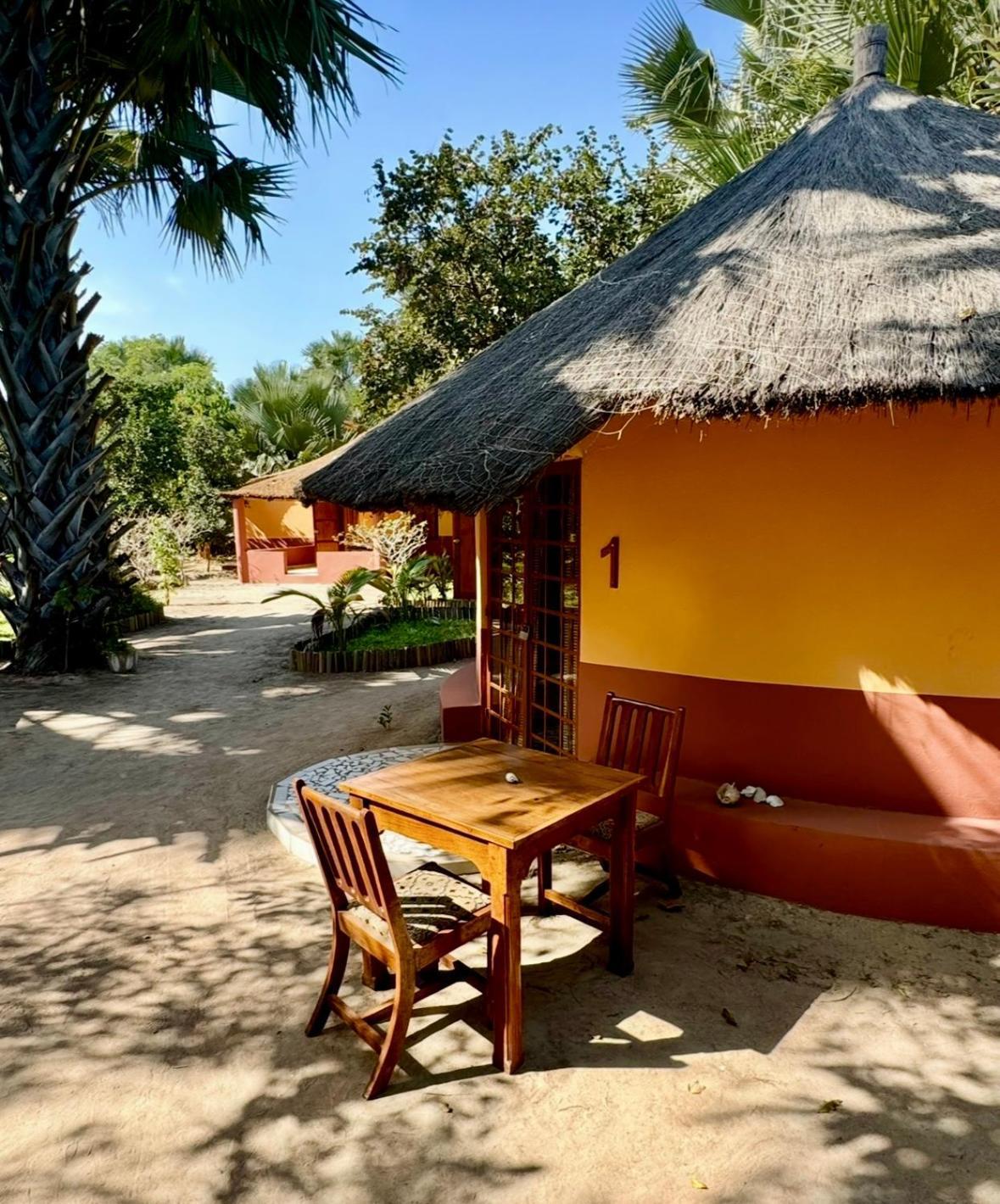 Little'S Nature Retreat Kartong Ngoại thất bức ảnh